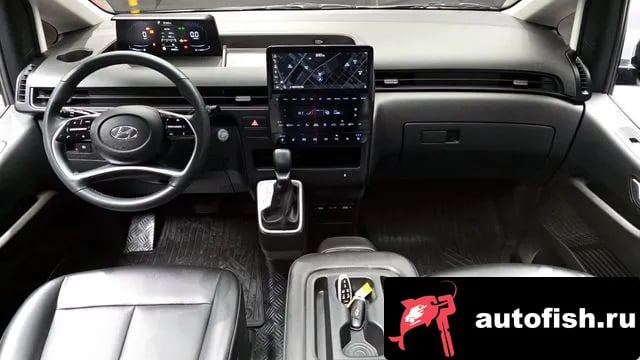 Hyundai Staria Staria 2021 года - похожие автомобили