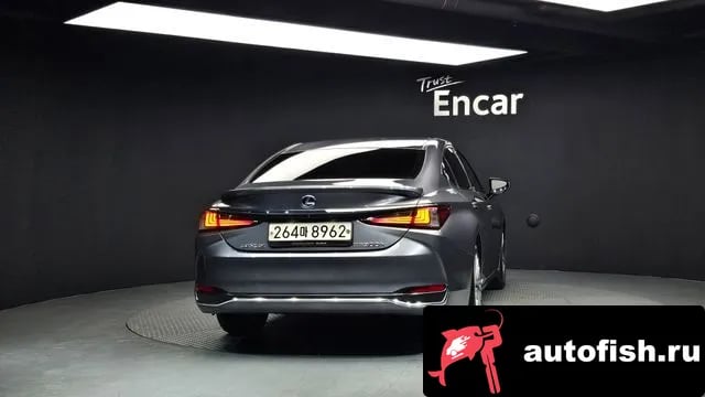 Lexus ES ES300h 7th generation 2020 года - вид 4