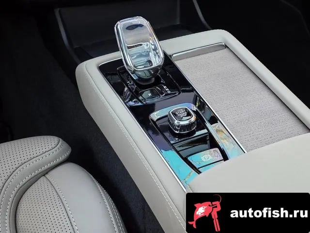 Volvo XC90 XC90 second Generation 2025 года - похожие автомобили