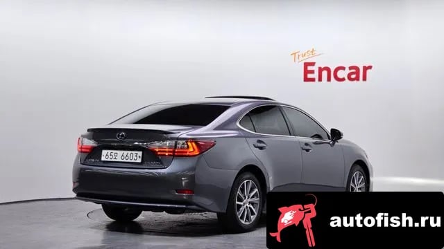 Lexus ES New ES300h 2018 года - вид 2