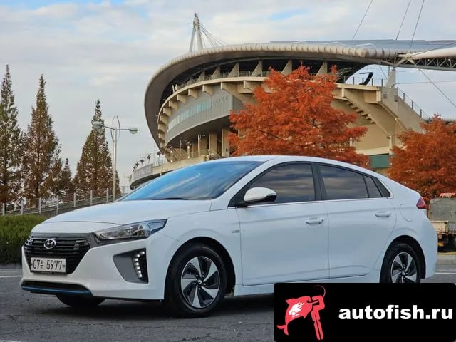 Hyundai Ioniq Ionic Hybrid 2019 года - вид 2