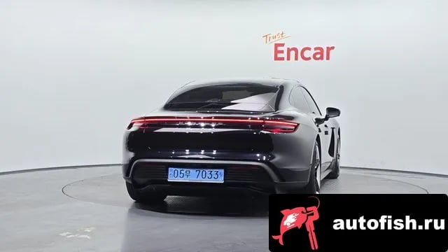 Porsche Taycan Taikan 2024 года - вид 4