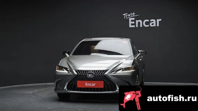 Lexus ES ES300h 7th generation 2024 года - вид 3
