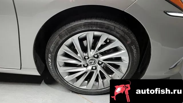 Lexus ES ES300h 7th generation 2024 года - вид 5