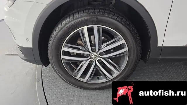 Volkswagen Tiguan Tiguan Allspace 2020 года - вид 5