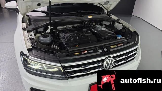 Volkswagen Tiguan Tiguan Allspace 2020 года - вид 6