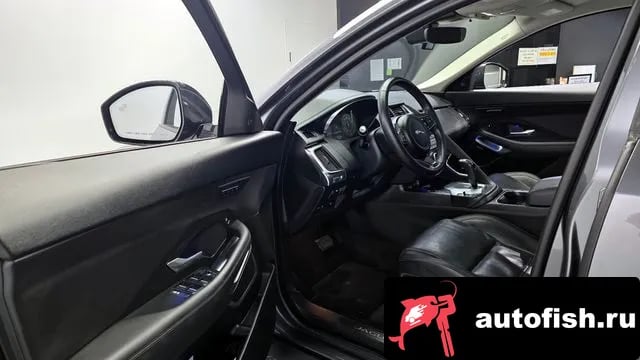 Jaguar E-PACE E-PACE 2018 года - похожие автомобили