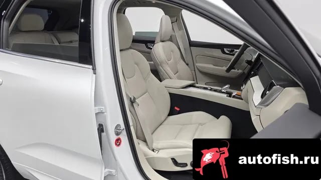 Volvo XC60 XC60 second Generation 2025 года - похожие автомобили