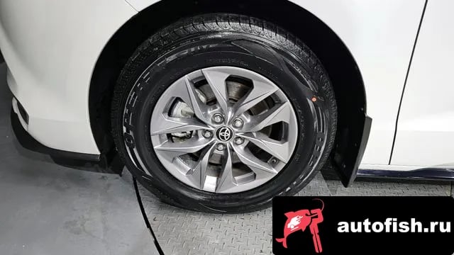 Toyota Sienna Siena 4th Generation 2024 года - вид 5