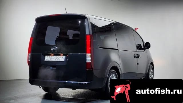 Hyundai Staria Staria 2021 года - вид 2