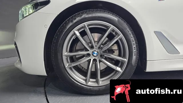 BMW 5-Series 5 Series (G30) 2020 года - вид 5