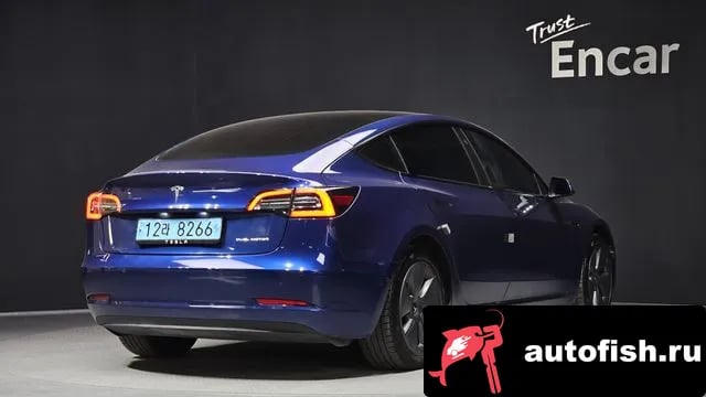 Tesla Model 3 Model 3 2022 года - вид 2