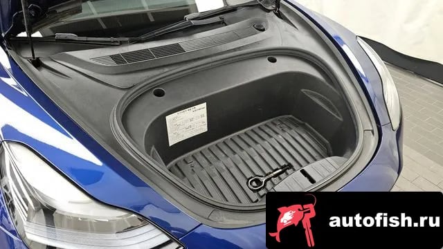 Tesla Model 3 Model 3 2022 года - вид 6