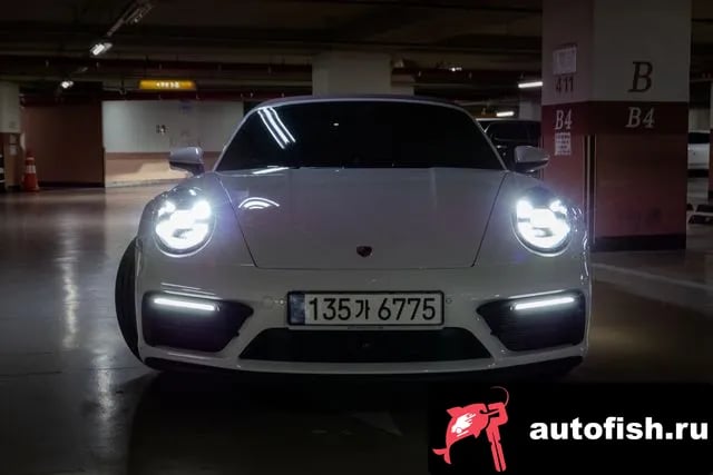 Porsche 911 911 (992) 2023 года - вид 2
