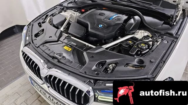 BMW 5-Series 5 Series (G30) 2022 года - вид 6