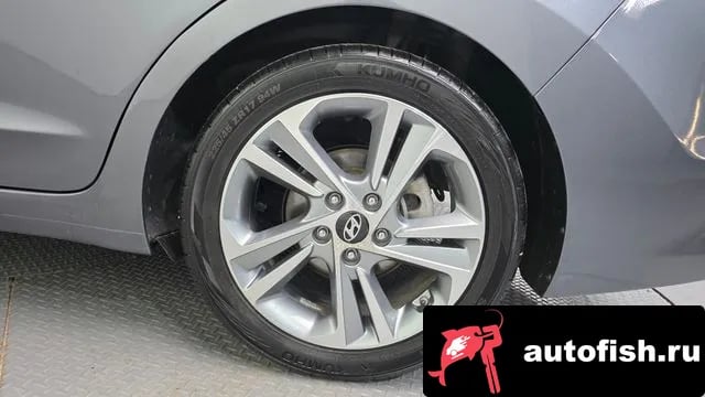 Hyundai AVANTE Avante AD 2017 года - вид 5