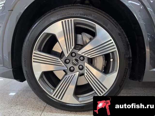 Audi e-tron e-Tron 2021 года - вид 5