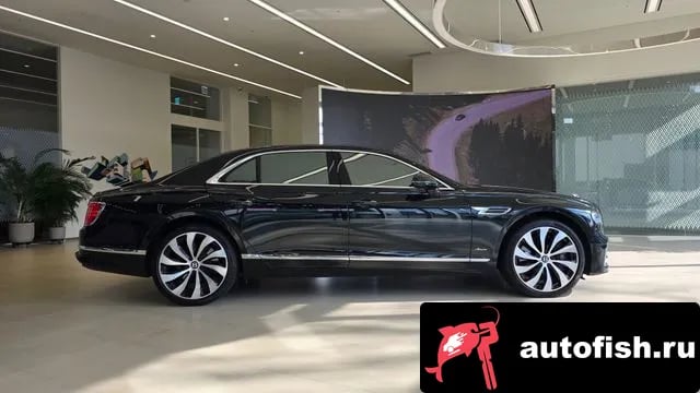 Bentley Flying Spur Flying Spur 3rd Generation 2024 года - вид 6