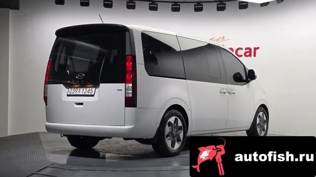 Hyundai Staria Staria 2021 года - вид 2