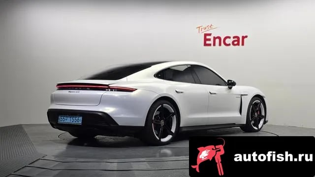 Porsche Taycan Taikan 2021 года - вид 2