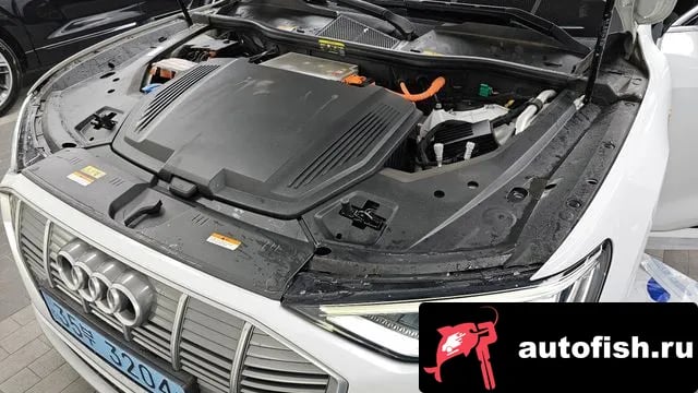 Audi e-tron e-Tron 2021 года - вид 6