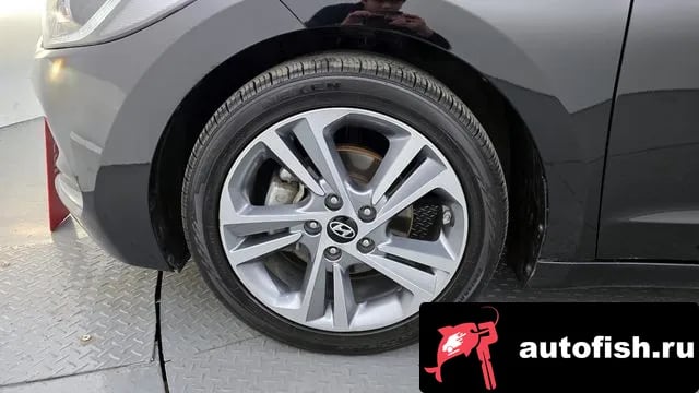 Hyundai AVANTE Avante AD 2018 года - вид 5