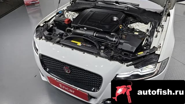 Jaguar XF XF (X260) 2018 года - похожие автомобили