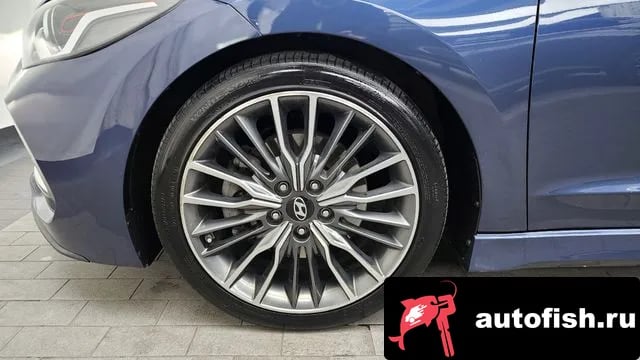 Hyundai AVANTE Avante AD 2018 года - вид 5