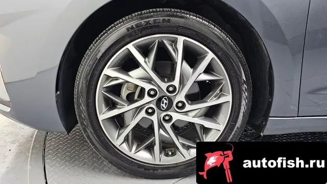 Hyundai AVANTE The New Avante AD 2019 года - вид 5