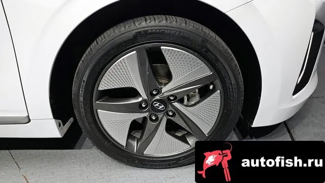 Hyundai Ioniq The New Ionic Hybrid 2020 года - вид 5