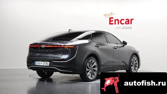 Toyota Crown Crown Crossover 2023 года - вид 2