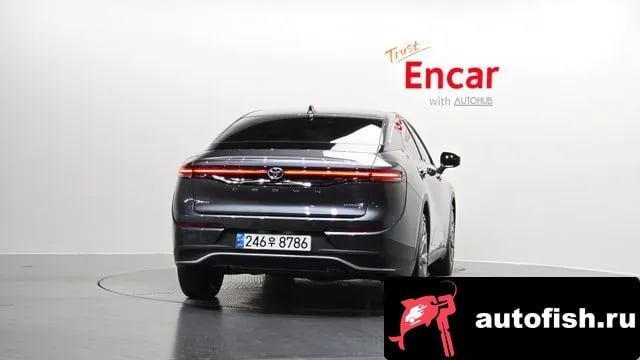 Toyota Crown Crown Crossover 2023 года - вид 4