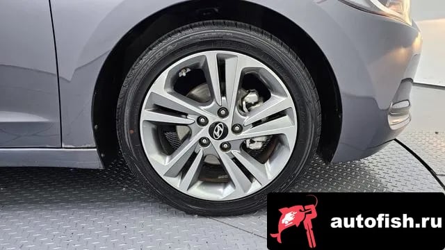 Hyundai AVANTE Avante AD 2018 года - вид 5
