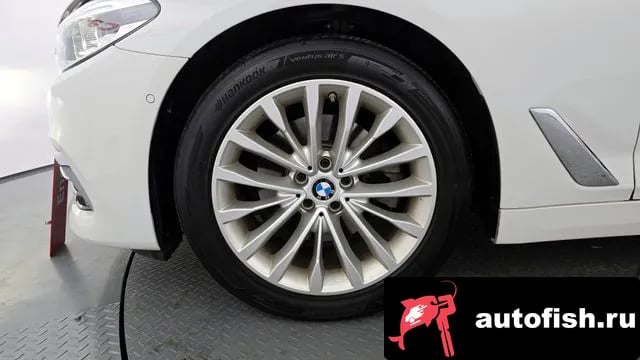 BMW 5-Series 5 Series (G30) 2020 года - вид 5