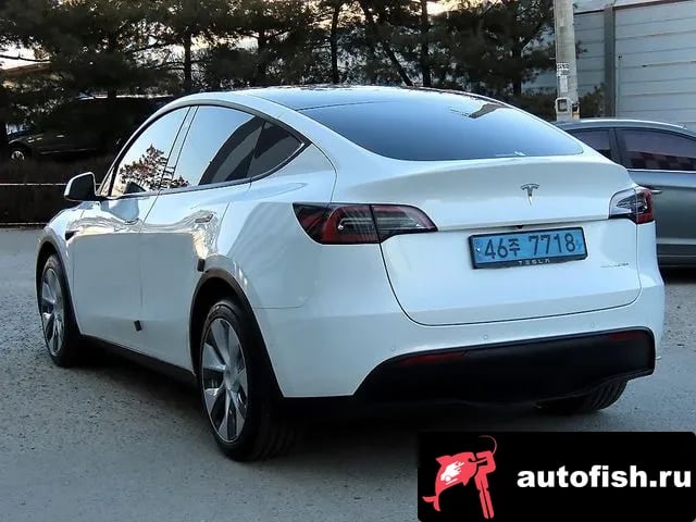 Tesla Model Y Model Y 2022 года - вид 3