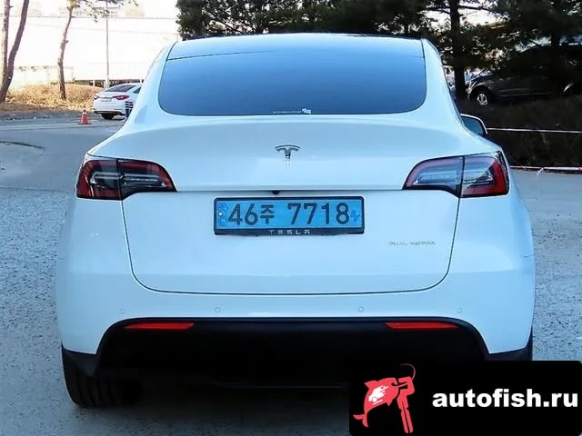 Tesla Model Y Model Y 2022 года - вид 4