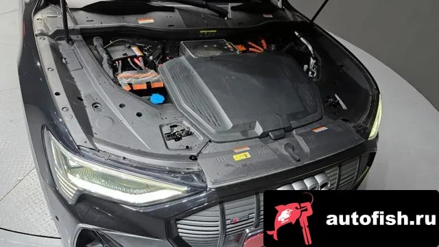 Audi e-tron e-Tron 2022 года - вид 6