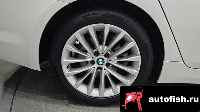 BMW 5-Series 5 Series (G30) 2020 года - вид 4