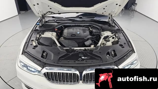 BMW 5-Series 5 Series (G30) 2020 года - вид 5