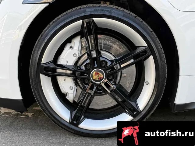 Porsche Taycan Taikan 2024 года - вид 3