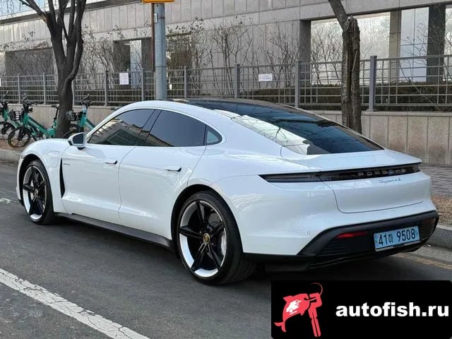 Porsche Taycan Taikan 2024 года - похожие автомобили