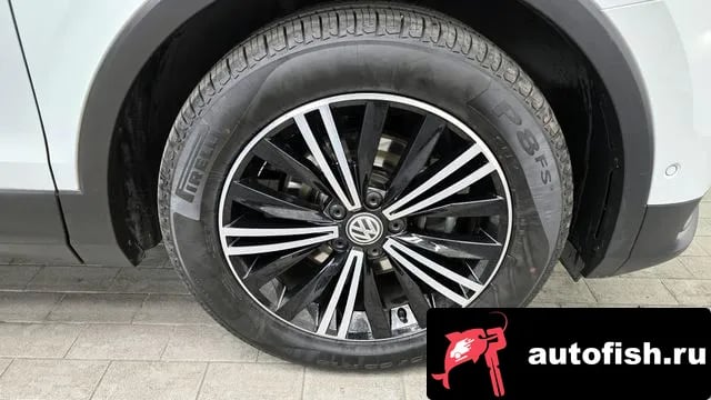 Volkswagen Tiguan Tiguan second Generation 2020 года - вид 5