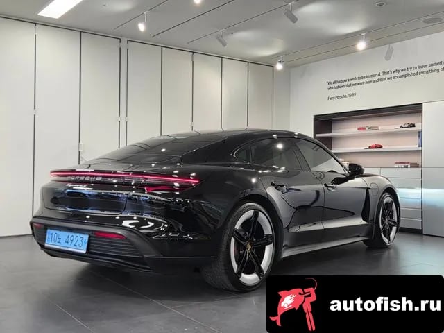 Porsche Taycan Taikan 2024 года - вид 2