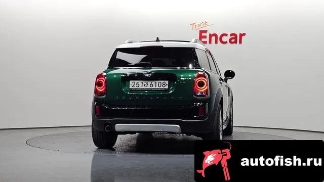 Mini Countryman Cooper Country Man 2020 года - вид 4