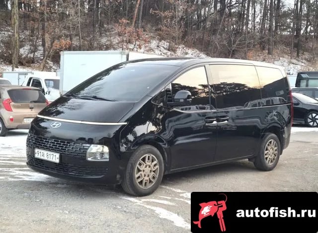 Hyundai Staria Staria 2021 года - вид 2