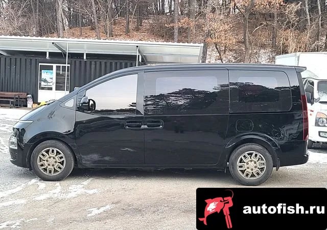 Hyundai Staria Staria 2021 года - вид 3