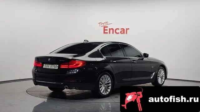 BMW 5-Series 5 Series (G30) 2018 года - вид 2
