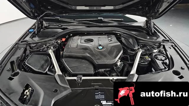 BMW 5-Series 5 Series (G30) 2018 года - вид 6