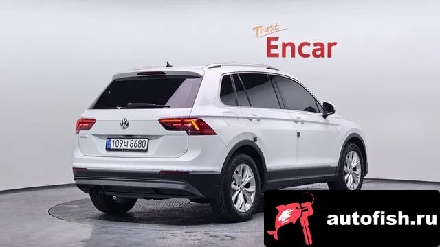 Volkswagen Tiguan Tiguan second Generation 2020 года - вид 2