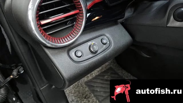 Chevrolet (GM Daewoo) Trax Trax Crossover 2023 года - похожие автомобили